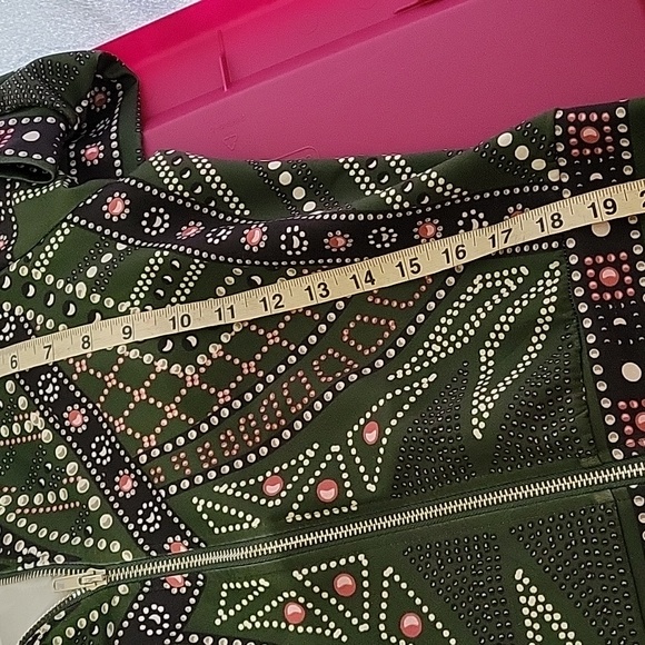 Jealous Tomato leggings set and jacket - Picture 11 of 13